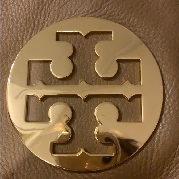 Tory Burch shoulder bag/clutch slightly used - Picture 5 of 5